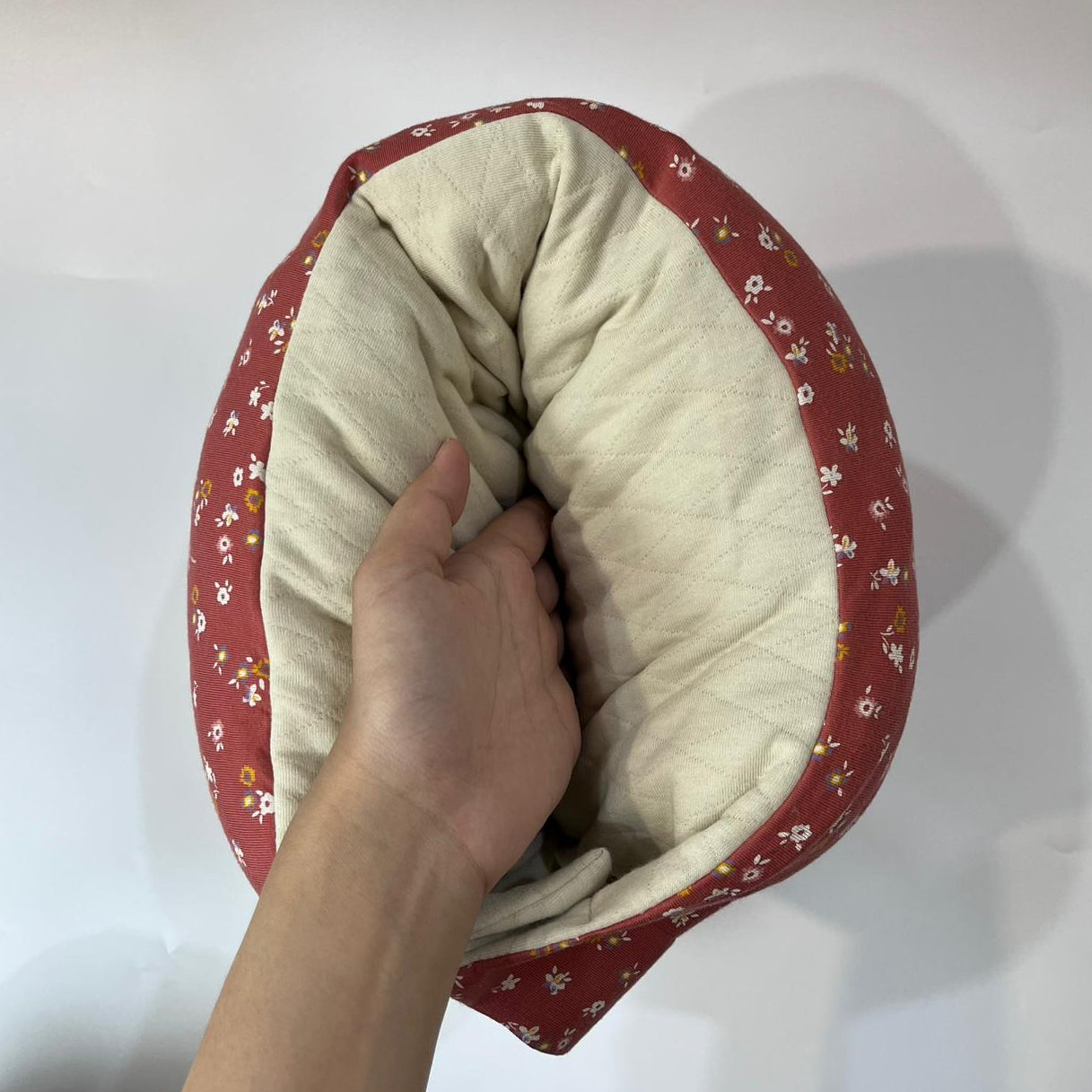 TRAVEL NURSING ARM PILLOW_⁠B7445_CANTIK TERACOTTA (KAOS)