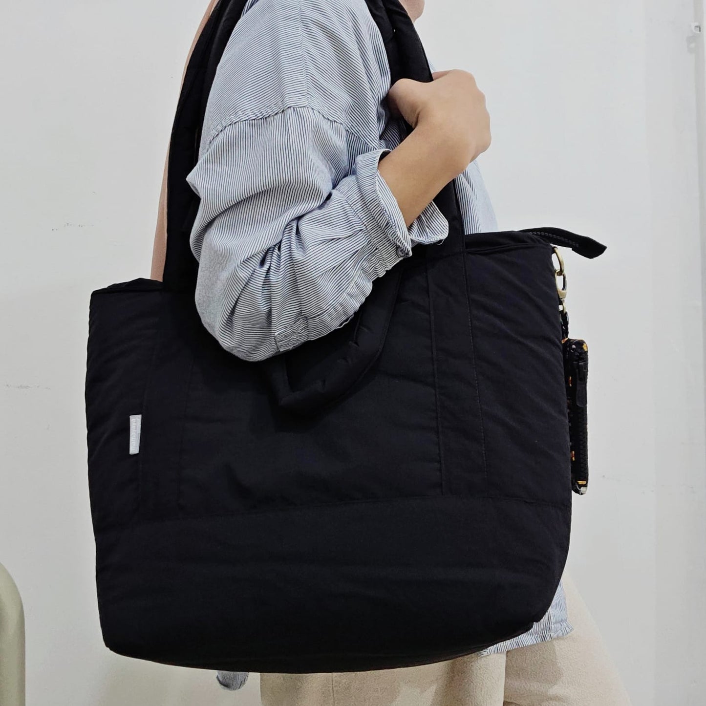 MTB - MEDIUM TOTE BAG_BLACK