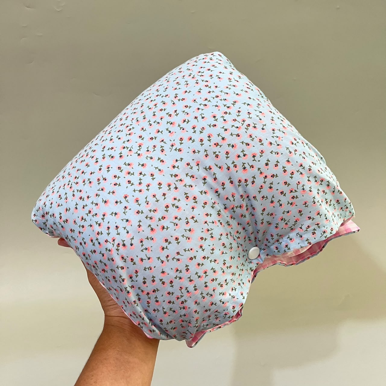 TRAVEL NURSING ARM PILLOW_MELATI BIRU (KATUN)