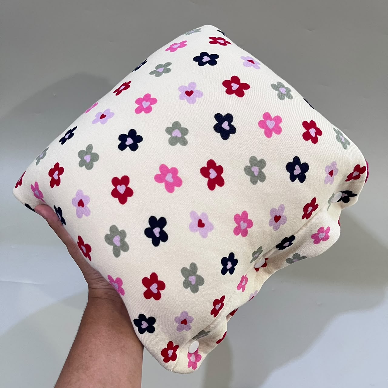 TRAVEL NURSING ARM PILLOW_DAISY FUSHIA (KAOS)