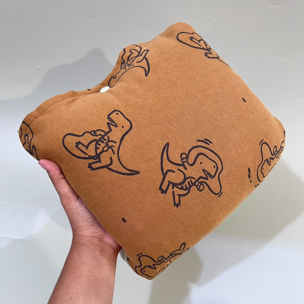 TRAVEL NURSING ARM PILLOW_DINO MUSTARD (KAOS)