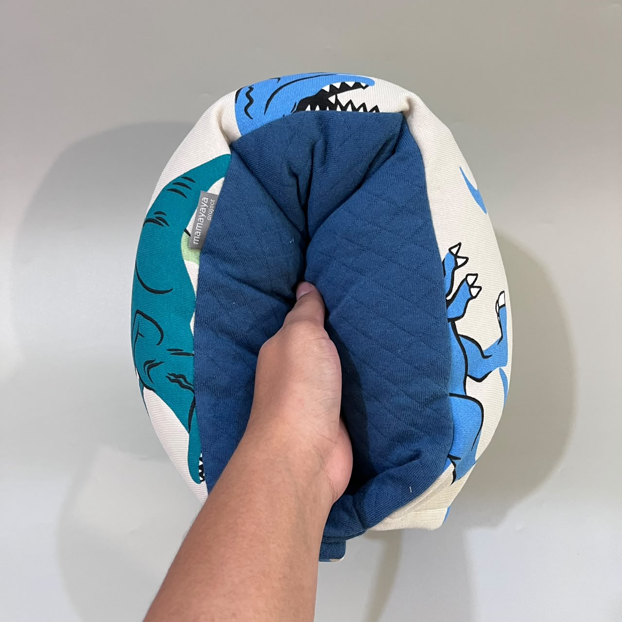 TRAVEL NURSING ARM PILLOW_DINO BIRU (KAOS)