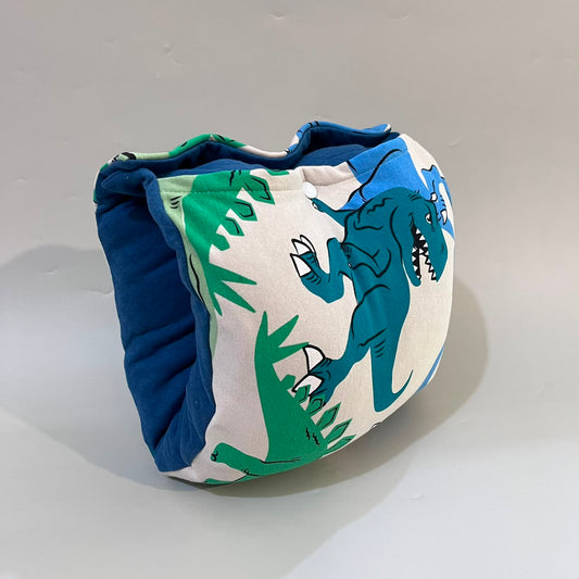 TRAVEL NURSING ARM PILLOW_DINO BIRU (KAOS)