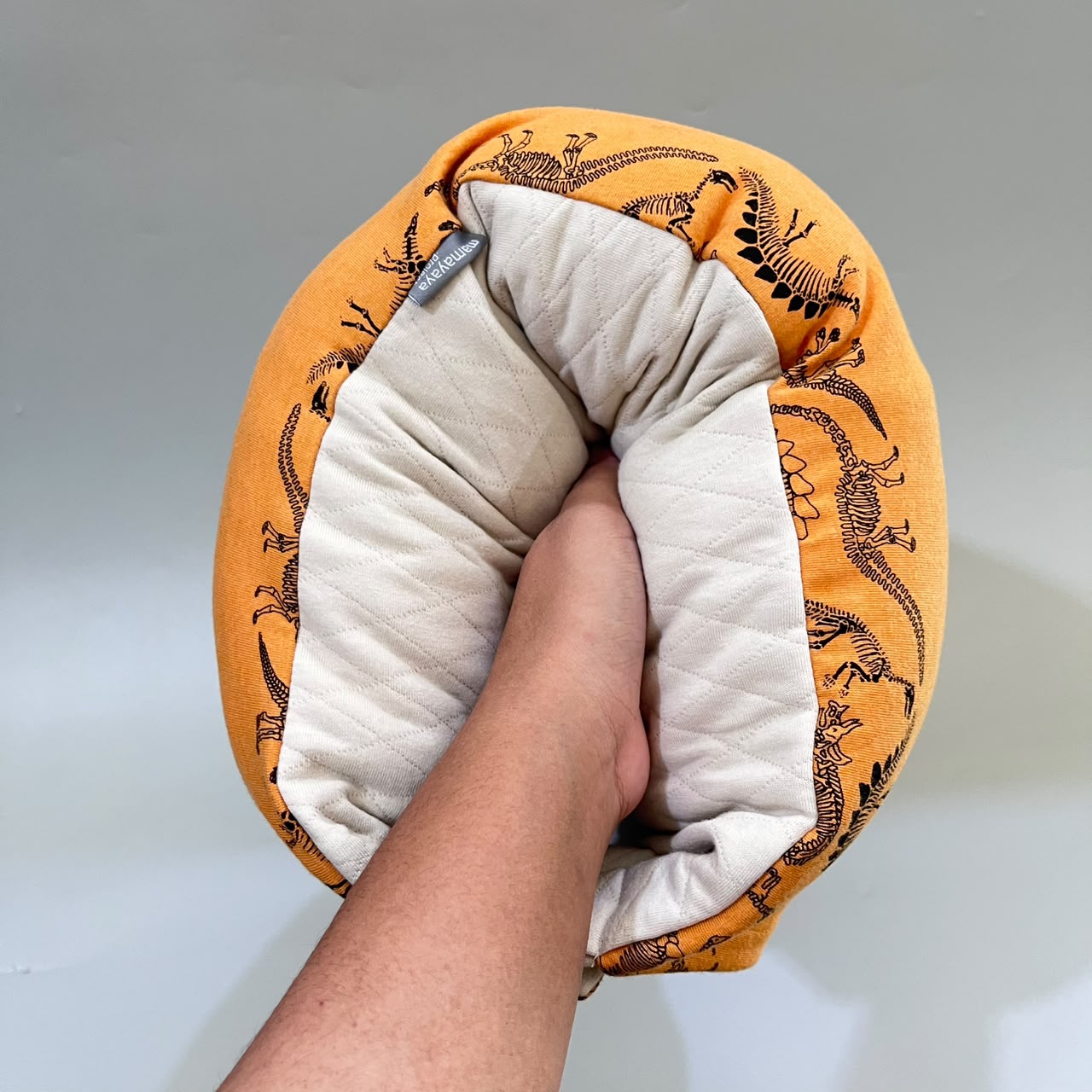 TRAVEL NURSING ARM PILLOW_DINO KUNING (KAOS)