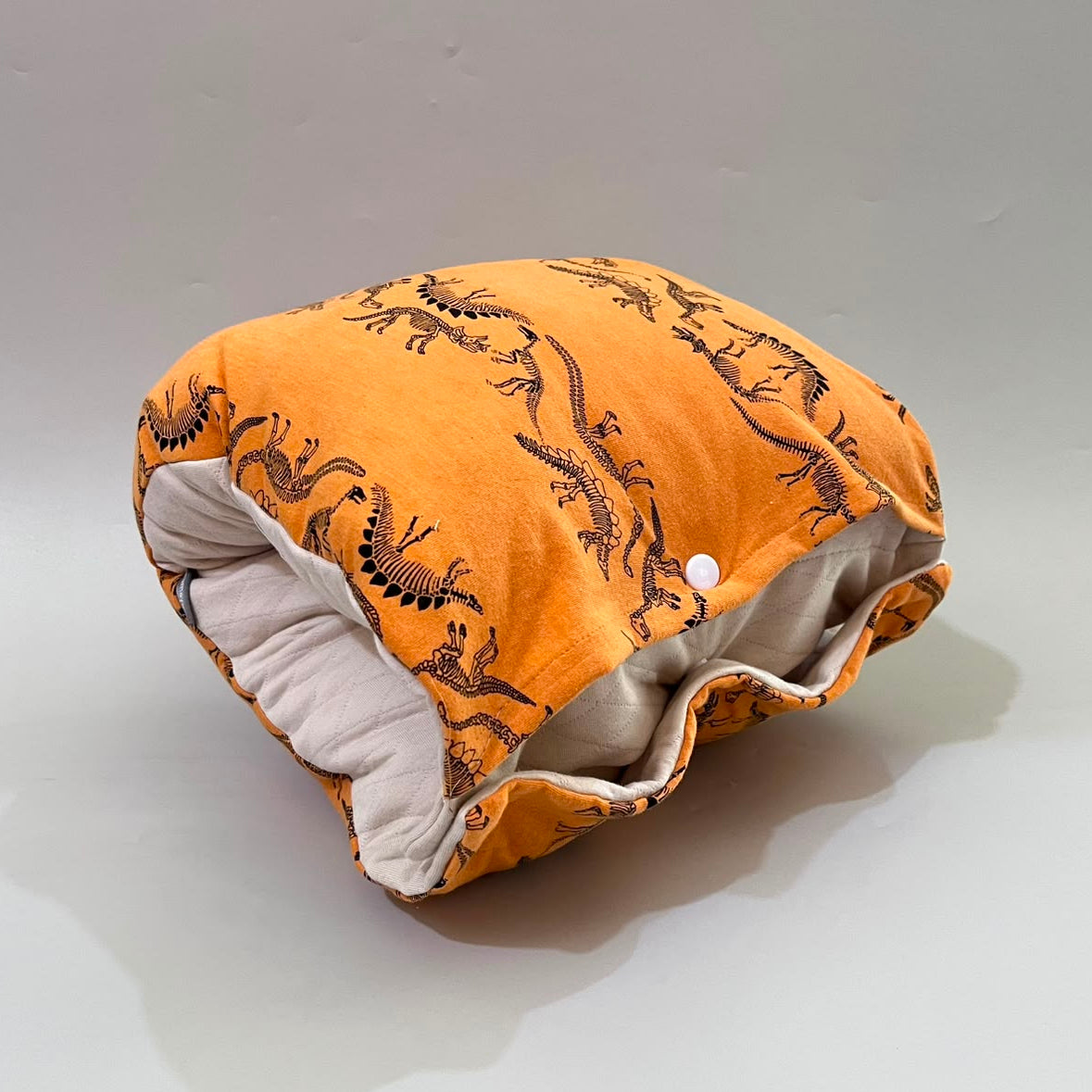 TRAVEL NURSING ARM PILLOW_DINO KUNING (KAOS)