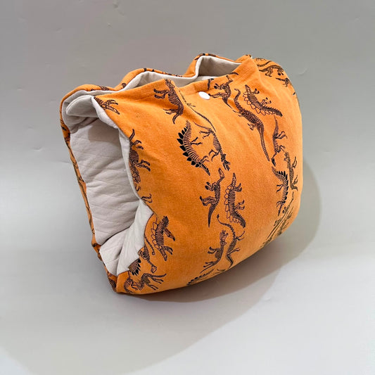 TRAVEL NURSING ARM PILLOW_DINO KUNING (KAOS)