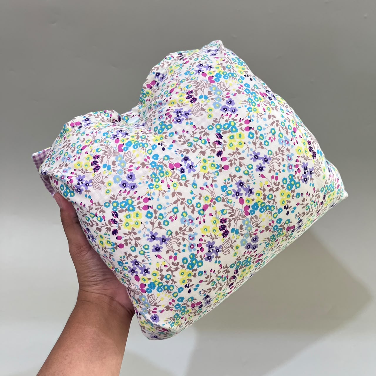 TRAVEL NURSING ARM PILLOW_BUNGA CLARKIA (KATUN)
