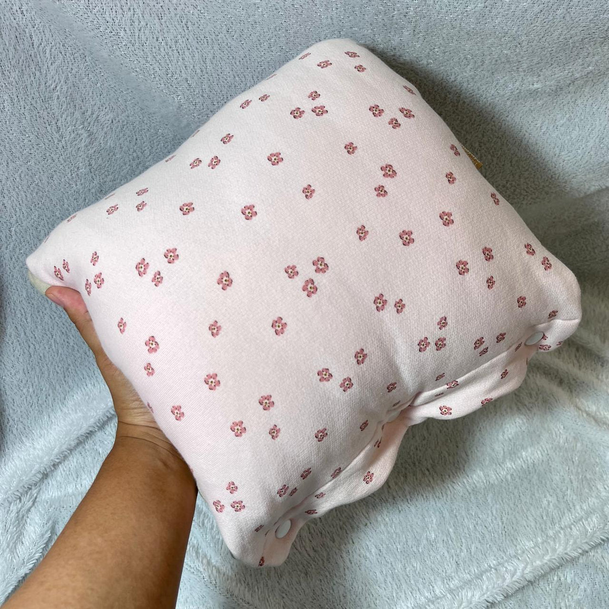 TRAVEL NURSING ARM PILLOW_BUNGA KECIL PINK (KAOS)