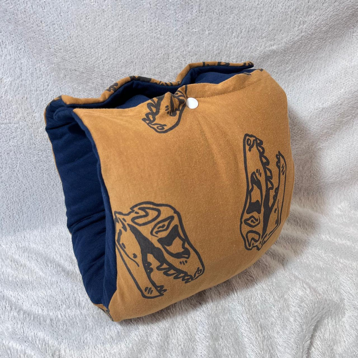 TRAVEL NURSING ARM PILLOW_KEPALA DINO (KAOS)