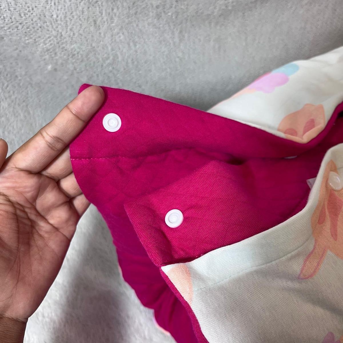TRAVEL NURSING ARM PILLOW_ICE CREAM (KAOS)