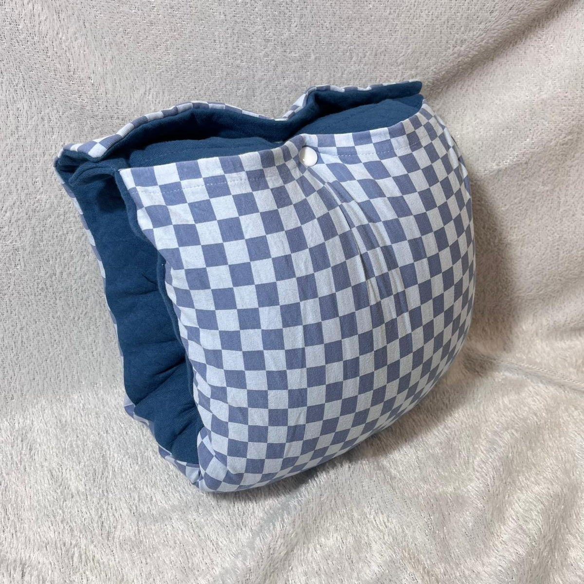 TRAVEL NURSING ARM PILLOW_KOTAK BIRU (KAOS)
