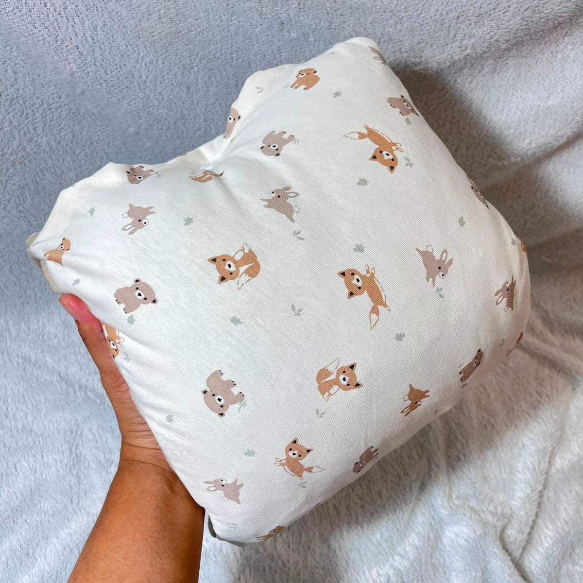 TRAVEL NURSING ARM PILLOW_PUPPY (KAOS)