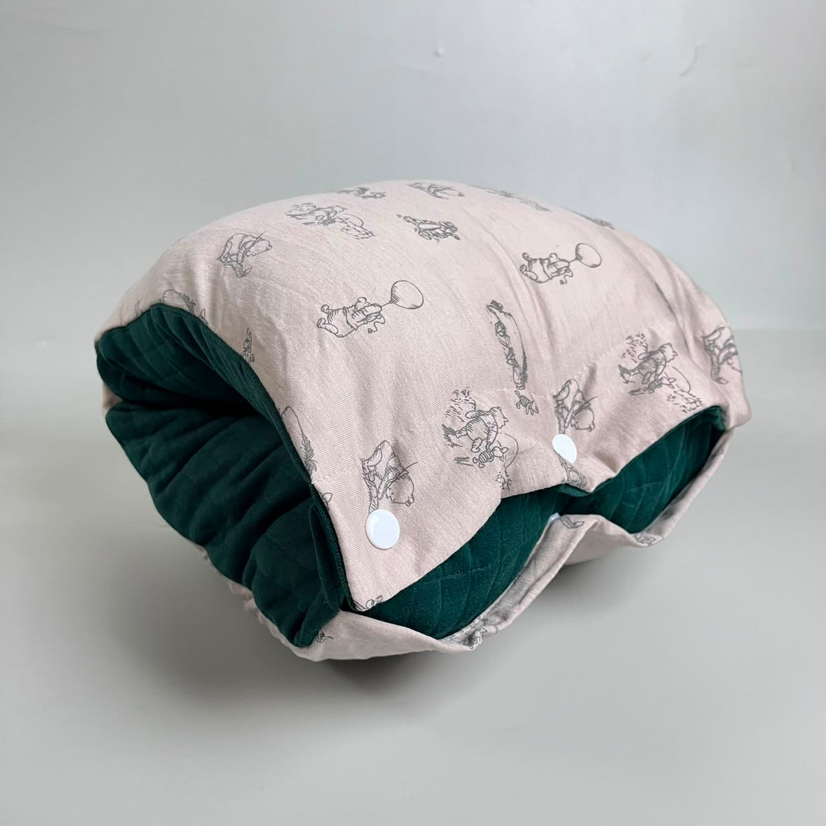 TRAVEL NURSING ARM PILLOW_POOH BEAR BROWN EMBOS HIJAU (KAOS)