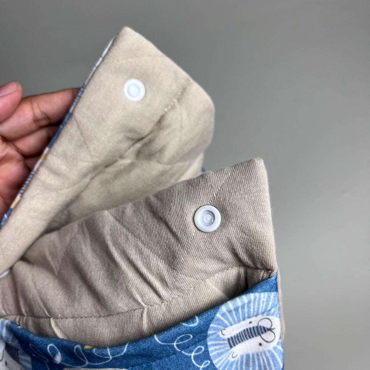 TRAVEL NURSING ARM PILLOW_LION BLUE (KAOS)