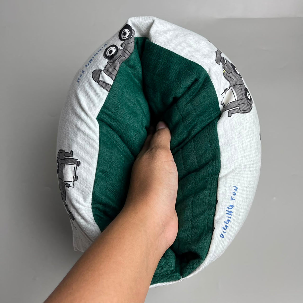 TRAVEL NURSING ARM PILLOW_MOBIL ABU (KAOS)