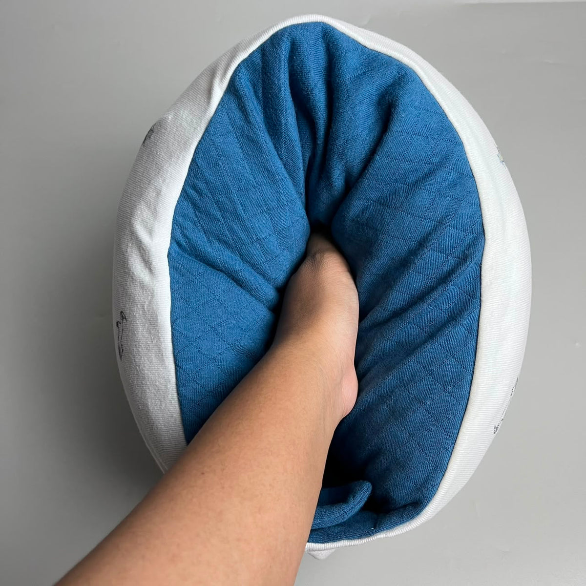 TRAVEL NURSING ARM PILLOW_FOX WHITE (KAOS)