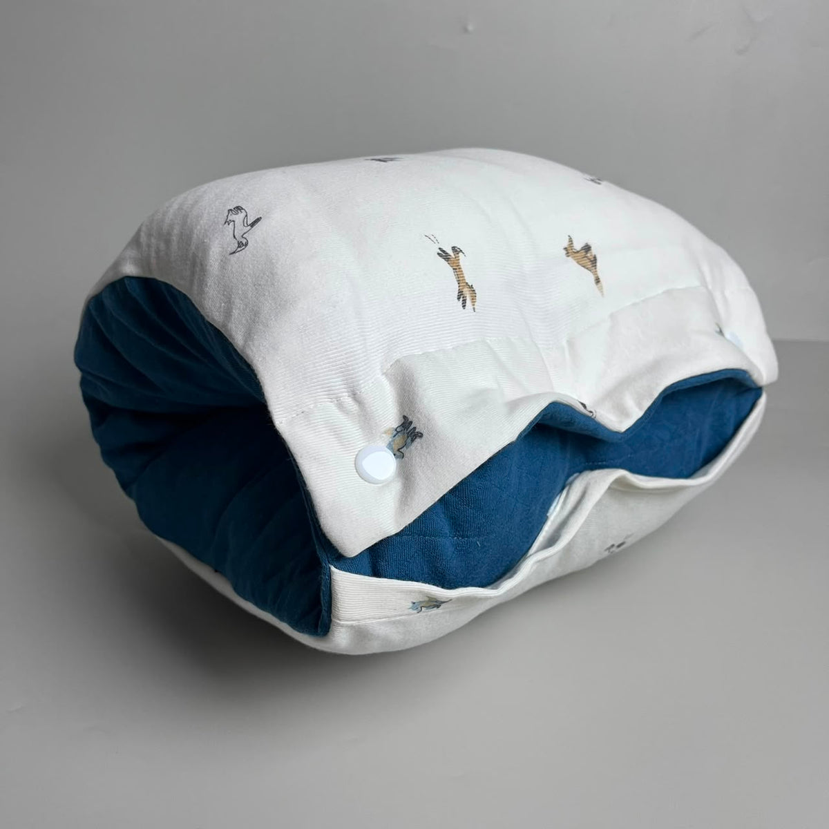 TRAVEL NURSING ARM PILLOW_FOX WHITE (KAOS)