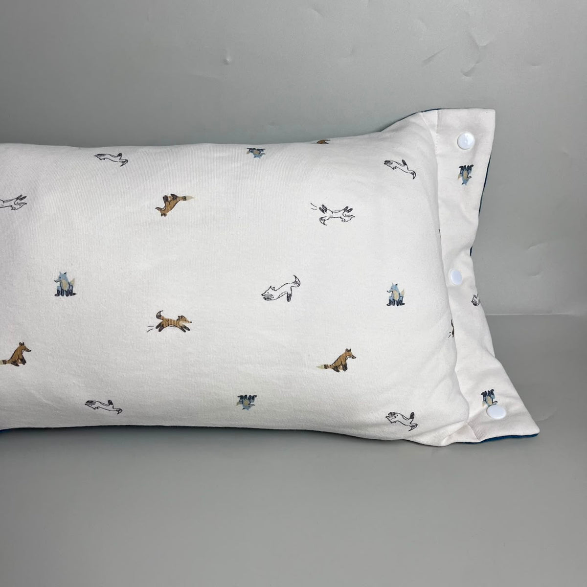 TRAVEL NURSING ARM PILLOW_FOX WHITE (KAOS)