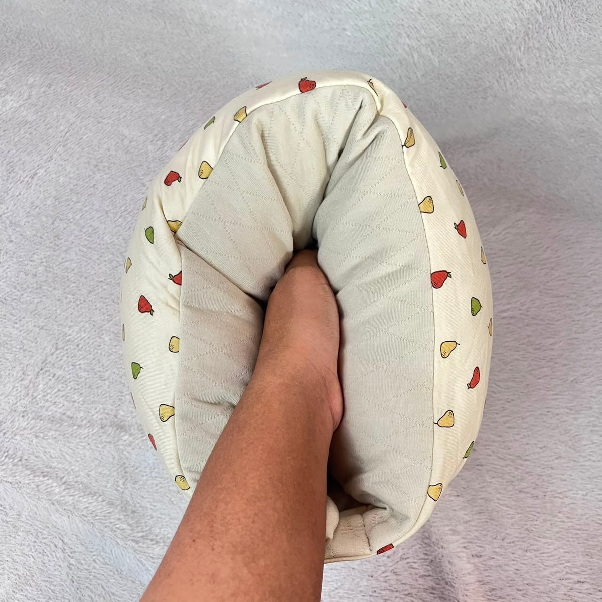 TRAVEL NURSING ARM PILLOW_PEAR (KAOS)
