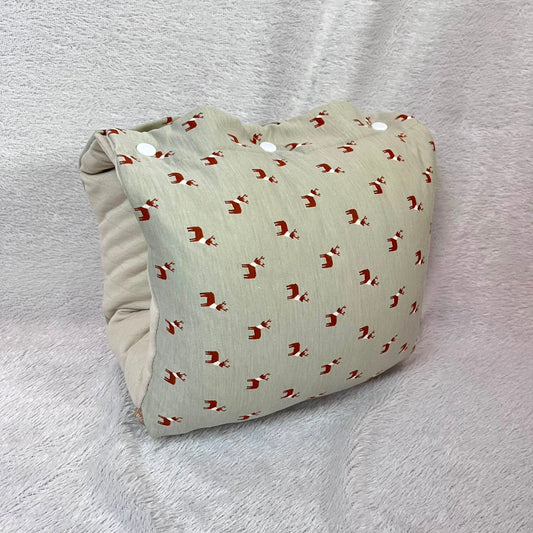 TRAVEL NURSING ARM PILLOW_RUSA COKLAT (KAOS)