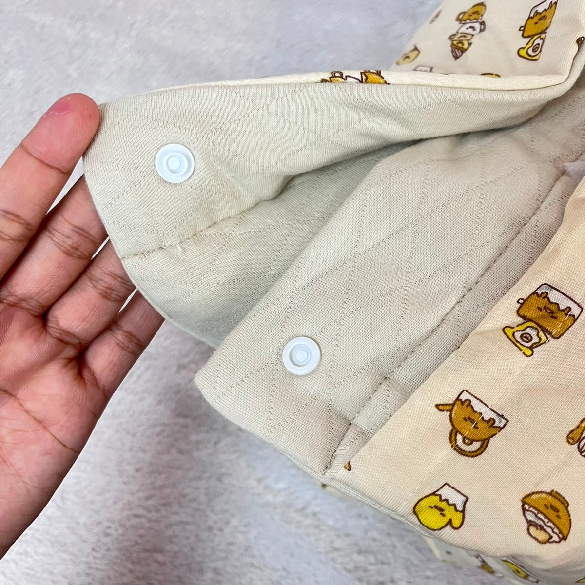 TRAVEL NURSING ARM PILLOW_GUDETAMA (KAOS)