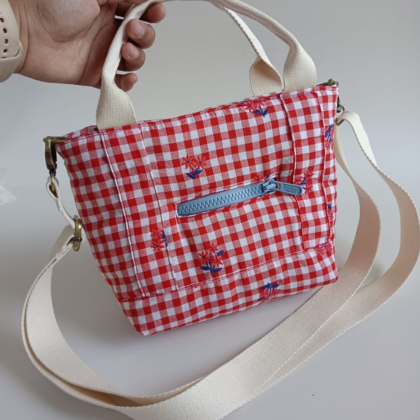 STB - SMALL TOTE BAG_RED GINGHAM EMBROIDERY