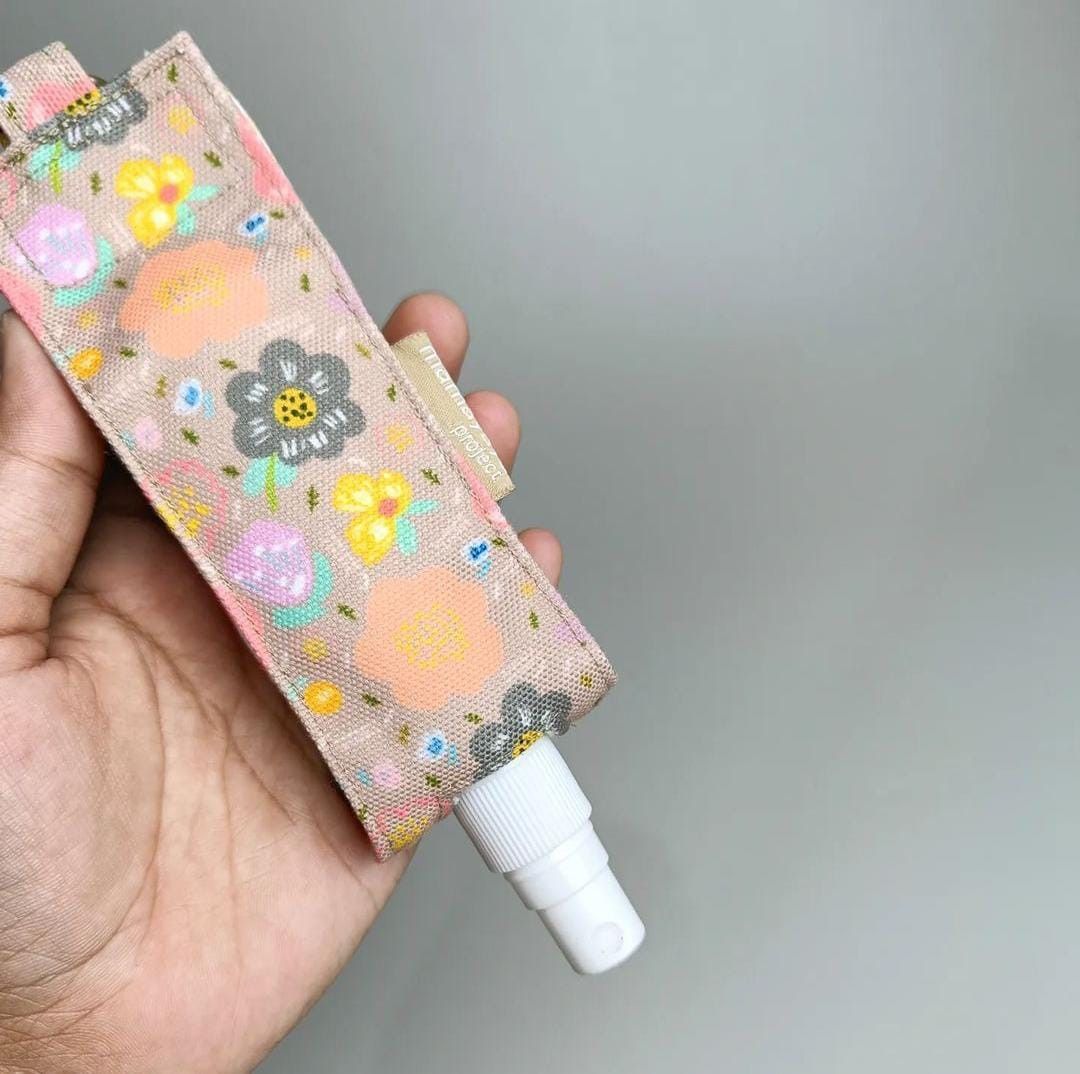 HAND SANITIZER HOLDER_C3287_AYANA MOCCA_WR