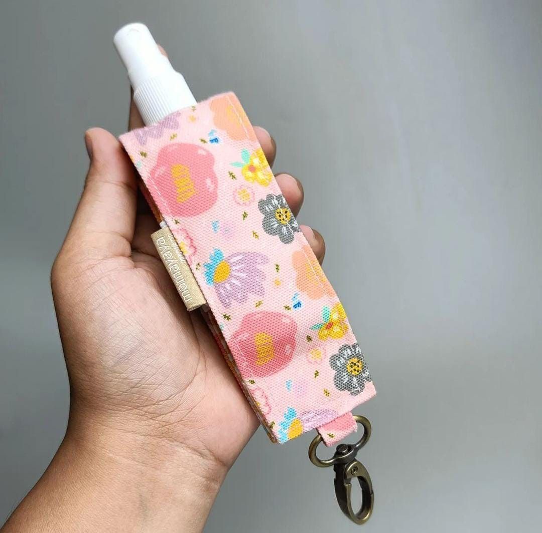 HAND SANITIZER HOLDER_C3284_AYANA BABY PINK_WR