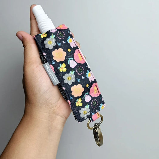 HAND SANITIZER HOLDER_C3180_AYANA BLACK_MILKY