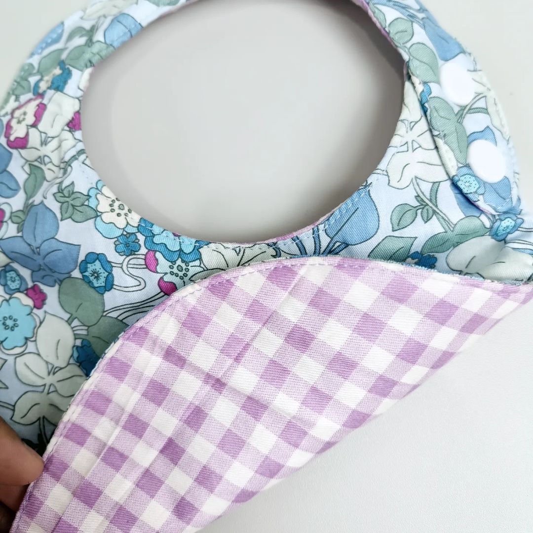 ROUND BIBS_A4264_BUNGA ANEMONE HIJAU
